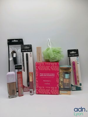 a lot of makeup products that are on the table