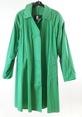 BURBERRYS. Gabardine longue Vintage vert prairie.