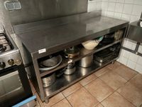 Importante table inox 2 étagères en partie basse avec dosser… (photo 2)