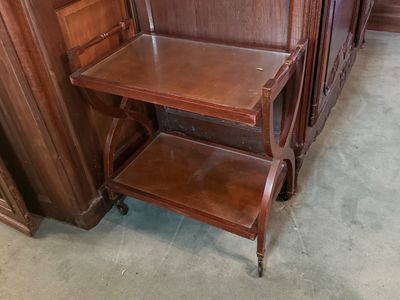 Charriot desserte 64 x 39, retrait à Bretenoux - 46