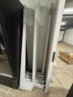 Matériel très récent : Gondoles d'épicerie en métal laqué bl… (photo 3)