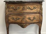 commode ancienne en bois avec dessus en marbre