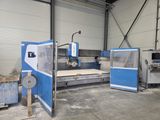 une image d'une machine dans une usine