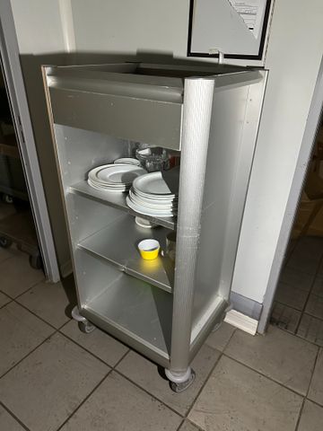 Étagère sèche sur roulette, aluminium. H : 60x50, H : 130