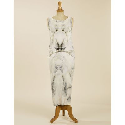 Alexander McQueen, Collection Printemps- Eté 2011 Robe dos n…