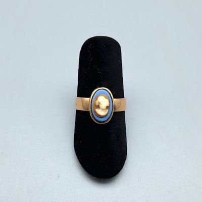 une image représentant une bague sertie d'une perle