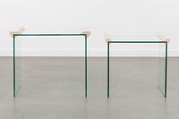 Ensemble de deux tables gigognes ou d'appoint, dans le style… (photo 3)