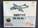 une boîte sur laquelle figure une maquette d'avion