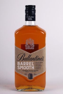 Whisky bourbon « Barrell Smooth » de Ballantine's