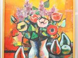 un tableau représentant des fleurs dans un vase et des poires sur une table