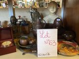 a sign that says not no on the table