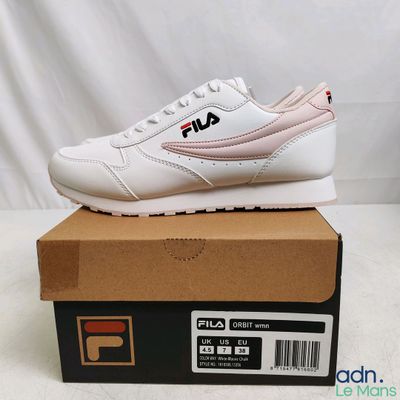 fila sneakers in white and pink