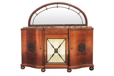 DE COENE, Belgique Bahut Art déco en loupe de noyer et bronz…