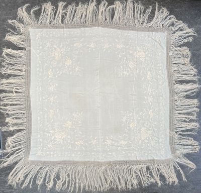 Châle de Canton, Chine, dernier tiers du XIXe siècle, crêpe …