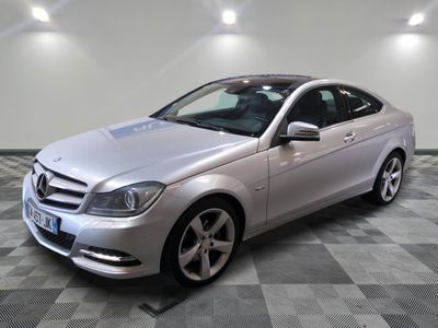 a picture of a silver mercedes benz benz benz benz benz benz benz benz benz benz benz benz benz