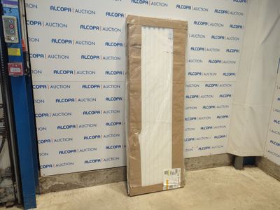une photo d'un morceau de carton dans une pièce