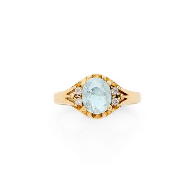 Bague ovale en aigue-marine et diamants