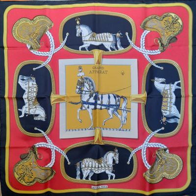 foulard en soie vintage orné d'un motif représentant un cheval et une calèche