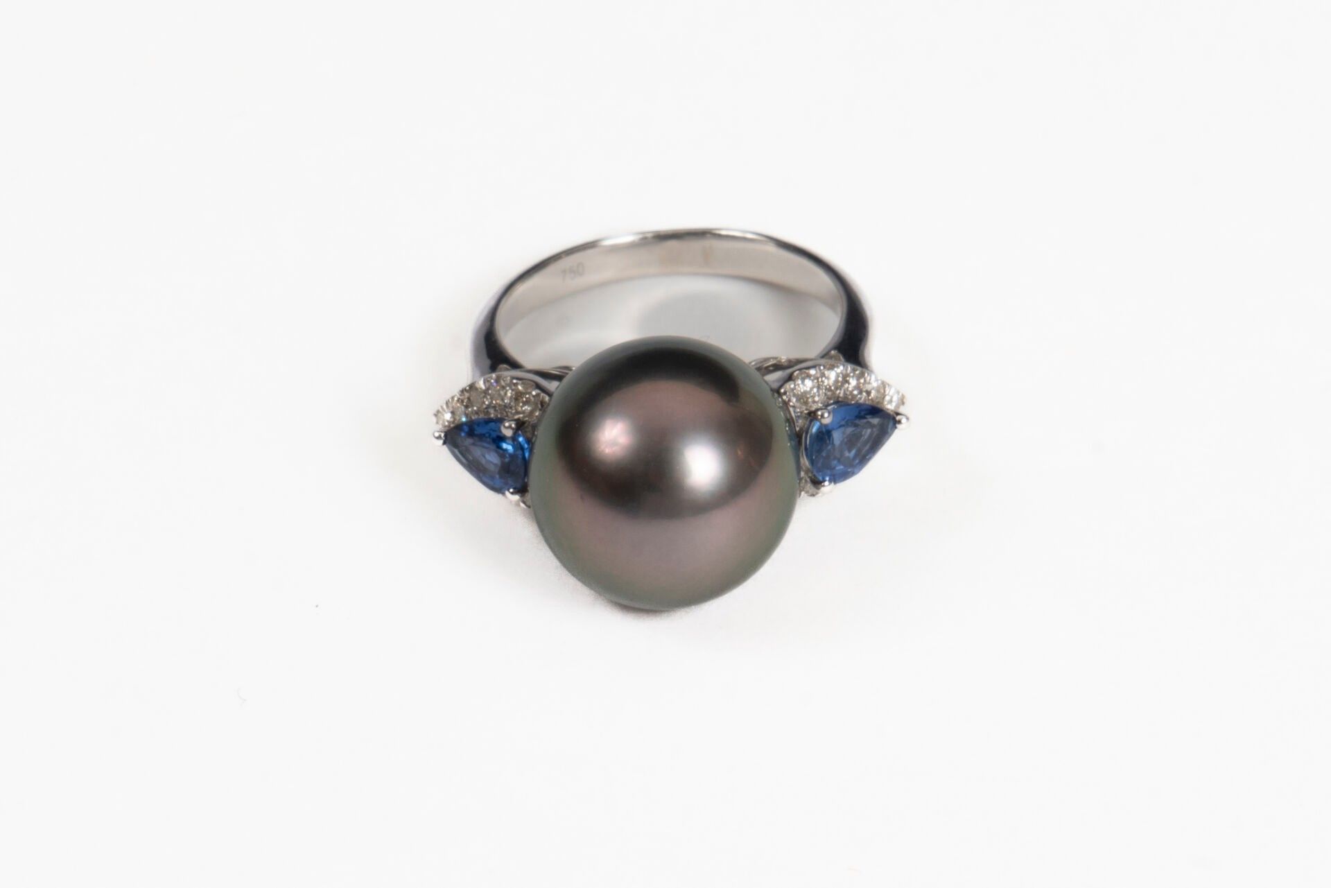 Bijoux & Pierres Précieuses