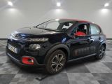 La nouvelle Citroën est prête à être exposée dans le showroom.