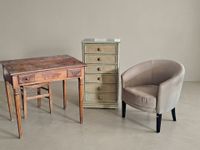 Lot de mobiliers modernes comprenant: un bureau formant pupi… (photo 2)