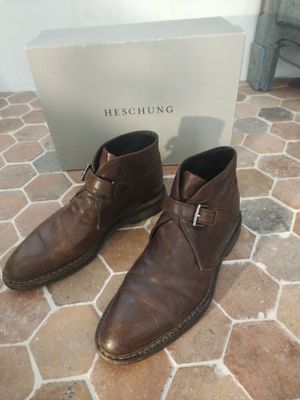 chaussures en cuir marron pour homme, avec des boucles et un bout carré
