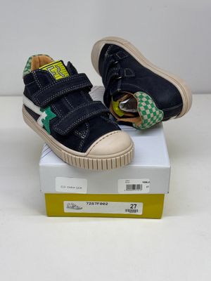 baskets pour garçon, noires et vertes, ornées d'un motif à carreaux verts et blancs