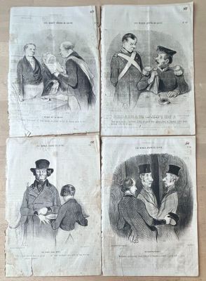 quatre gravures anciennes représentant des hommes en haut-de-forme et en frac, assis sur une table