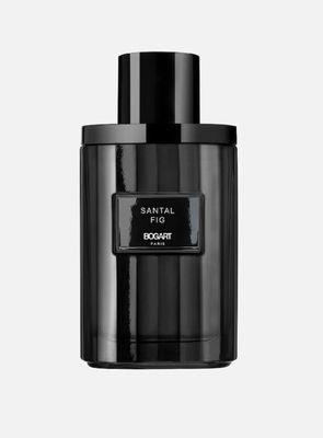 un flacon d'eau de Cologne noire sur fond blanc
