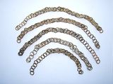 six bracelets anciens en chaîne plaquée argent, munis d'un fermoir