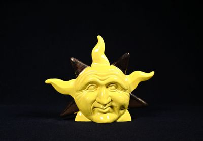 Andy TITCOMB (Né en 1954). Théière "Soleil" en céramique éma…