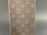 louis vuitton monogram canvas passport case