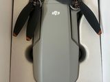 a box with a pair of propellers inside of it