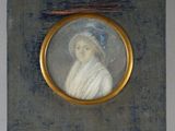 portrait d'une femme portant un chapeau bleu et une robe blanche