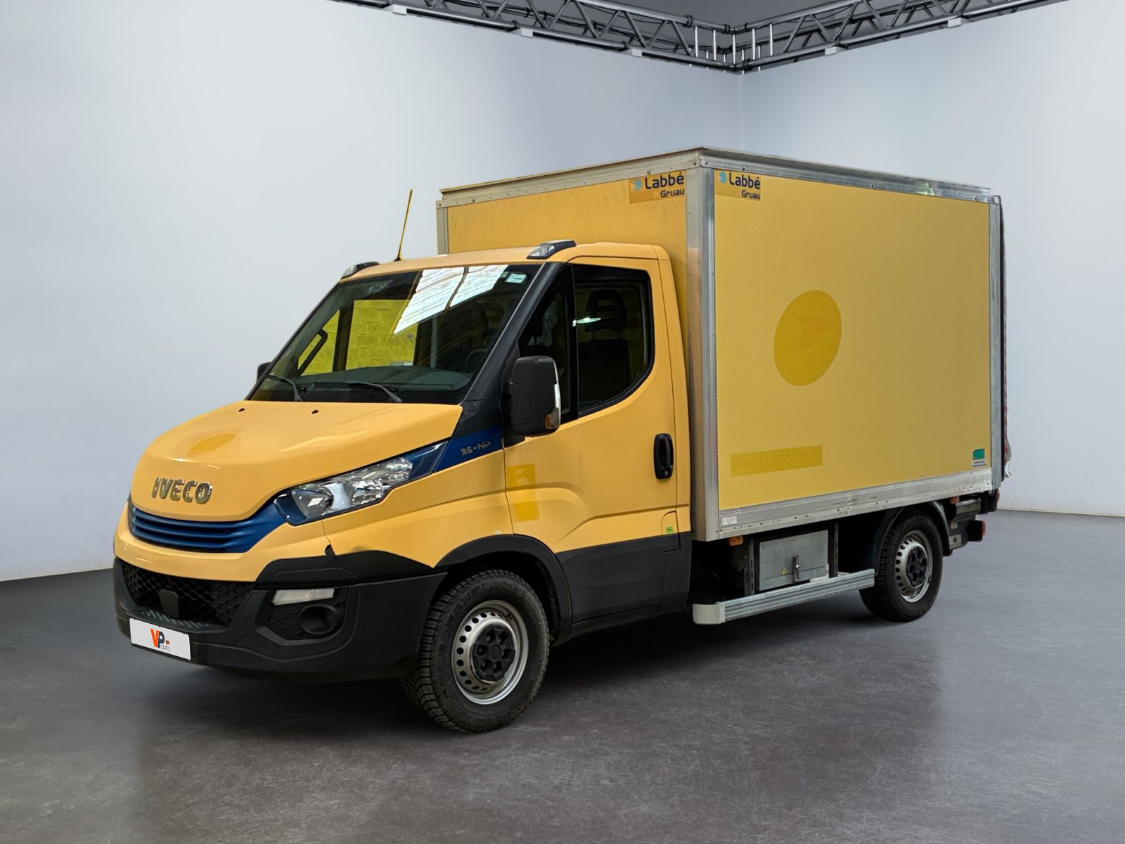 IVECO DAILY FGN 33 S 12 V11 H2 QUAD-LEAF BVM6 / N°:MV2608192…