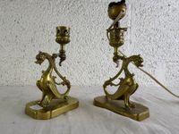 Ensemble de deux lampes en bronze doré. (photo 2)