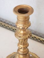 PAIRE DE FLAMBEAUX en bronze ciselé et doré à fût balustre e… (photo 5)