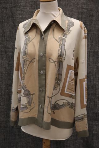 WEILL et Georges RECH – Lot de deux chemisiers. Taille : 40-42 à ...