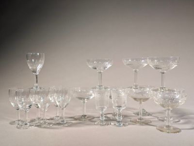 Petit lot de verres en cristal (dans une boîte blanche)