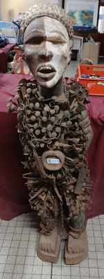 Origine Machakom Statue CONGO avec clous. H : 1m30 environ - Photo 1