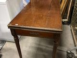 a table that is sitting in the middle of a room