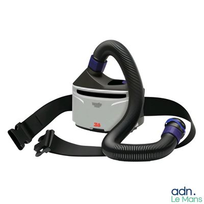 une image représentant un aspirateur muni d'un tuyau