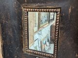 a picture of a picture of a reflection in a picture frame