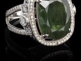 Bague en tourmaline verte et diamant