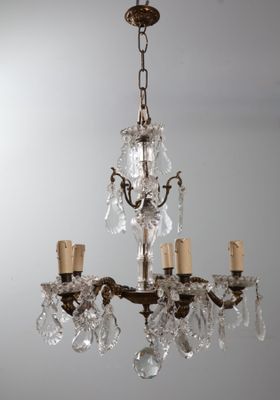 Lustre en bronze patine à cinq lumières à pampilles de verre…