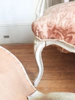 SUITE DE TROIS FAUTEUILS en bois mouluré et sculpté de fleur… (photo 5)