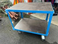 SERVANTE D ATELIER