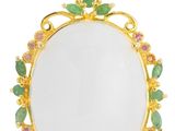 un pendentif ovale en jade blanc et tourmaline rose