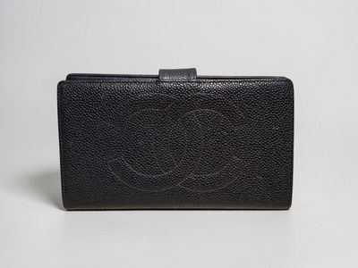 chanel black leather wallet with cc logo