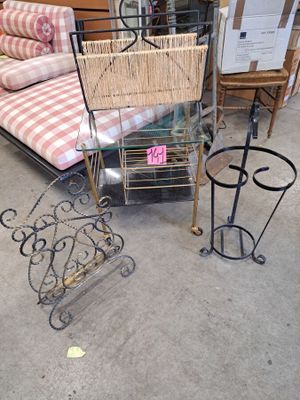 a lot of furniture that is sitting on the floor